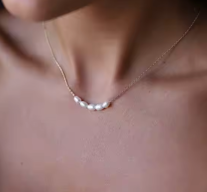 PIXI Pearl Line Necklace