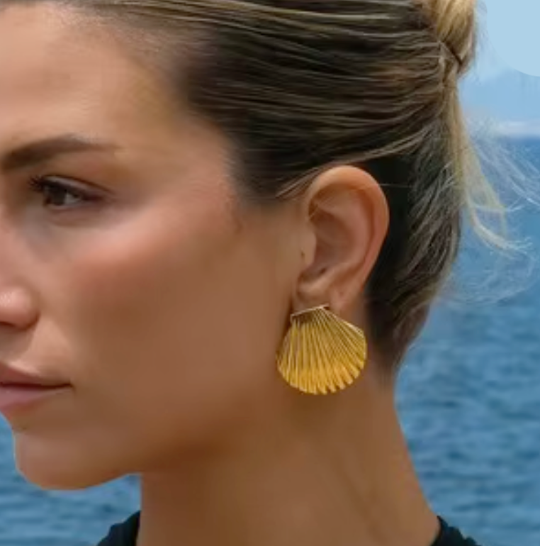 SALIE Shell Earrings
